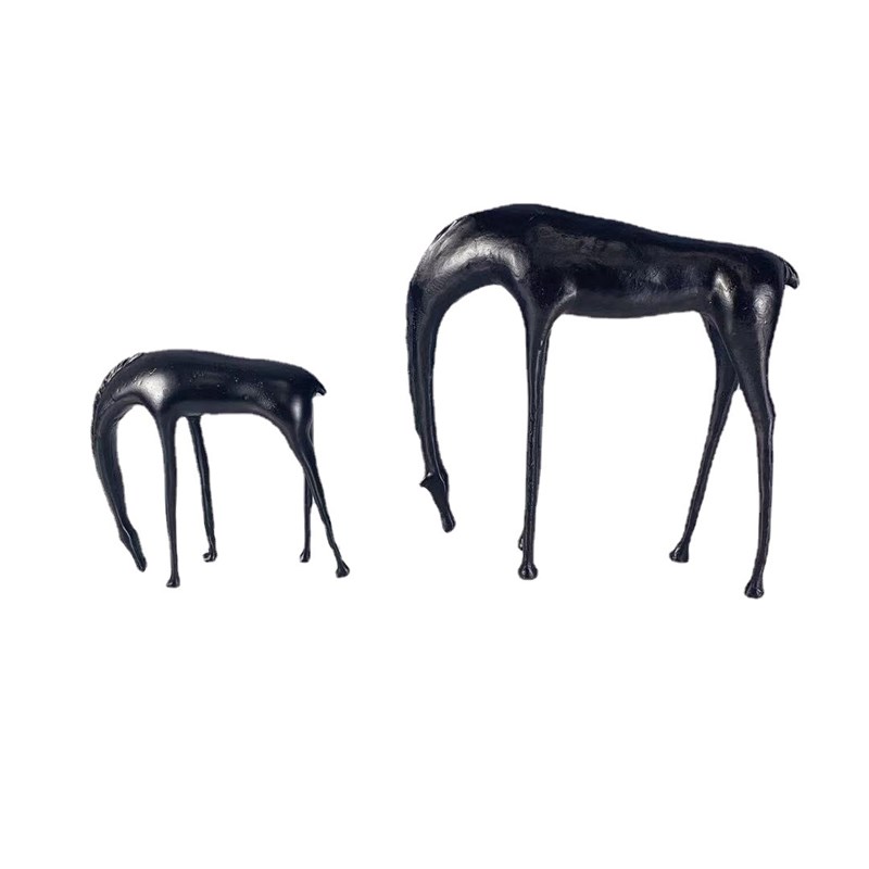 新中式现代饮水马金属动物雕塑摆件样板间客厅酒店抽象低头马装饰