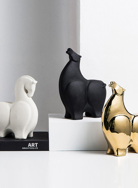 北欧现代意式极简轻奢风装饰品摆件样板房软装书柜格子陶瓷马摆设