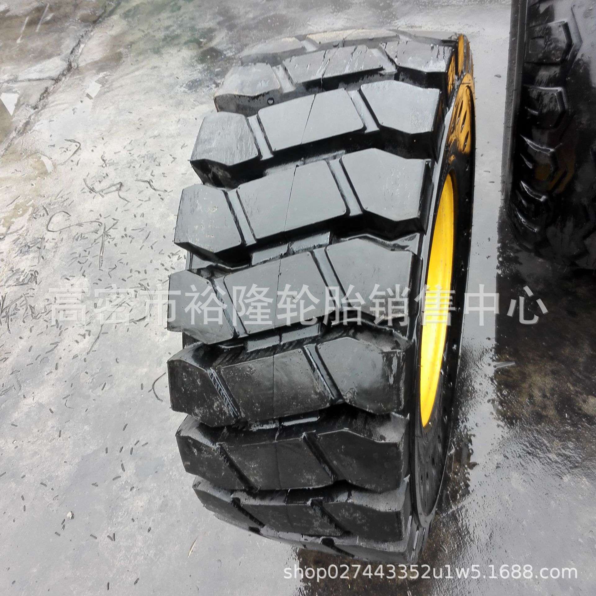 现货小铲车装载机实心轮胎20.5/70-16带钢圈20铲车16/70-20-24