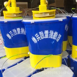 多用途背负式电动抛洒器 蓄电池智能撒播机 物业绿化草种播种机