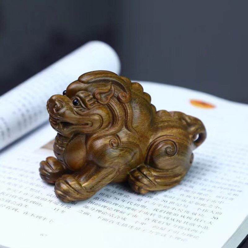 绿檀木雕刻手工瑞兽貔貅桌面摆件文玩手把件檀香木男士随身把玩件