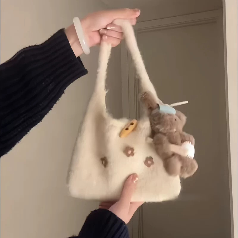 秋冬季简约百搭针织包手提包包女可爱小众设计感编织包毛线手机包