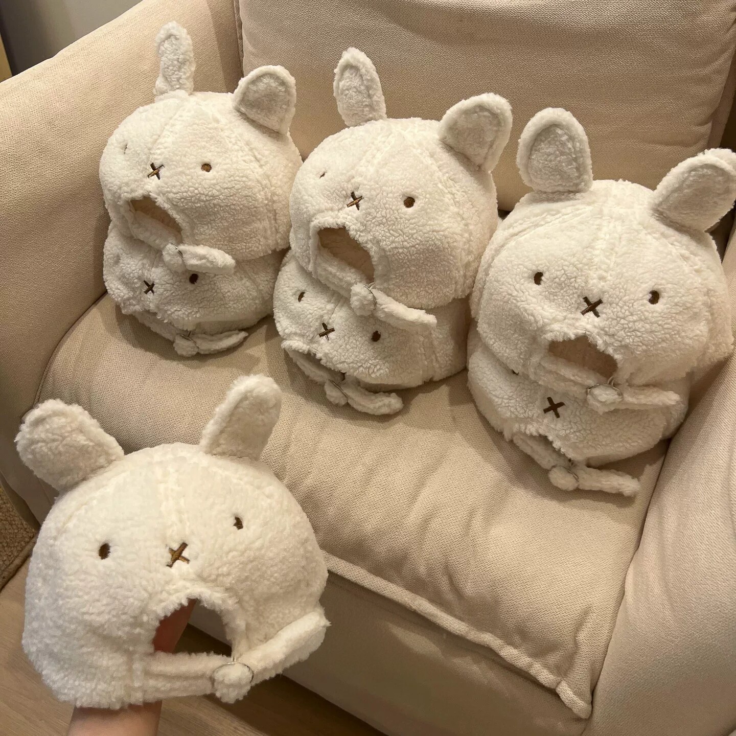 超出片!可正反戴童趣可爱白色羊羔毛兔子耳朵鸭舌帽百搭棒球帽