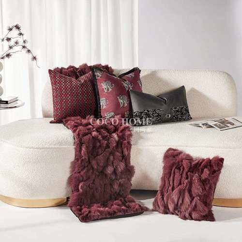 轻奢高档抱枕狐狸毛PU皮腰枕抱枕套客厅沙发靠垫豹子安哥拉红靠枕