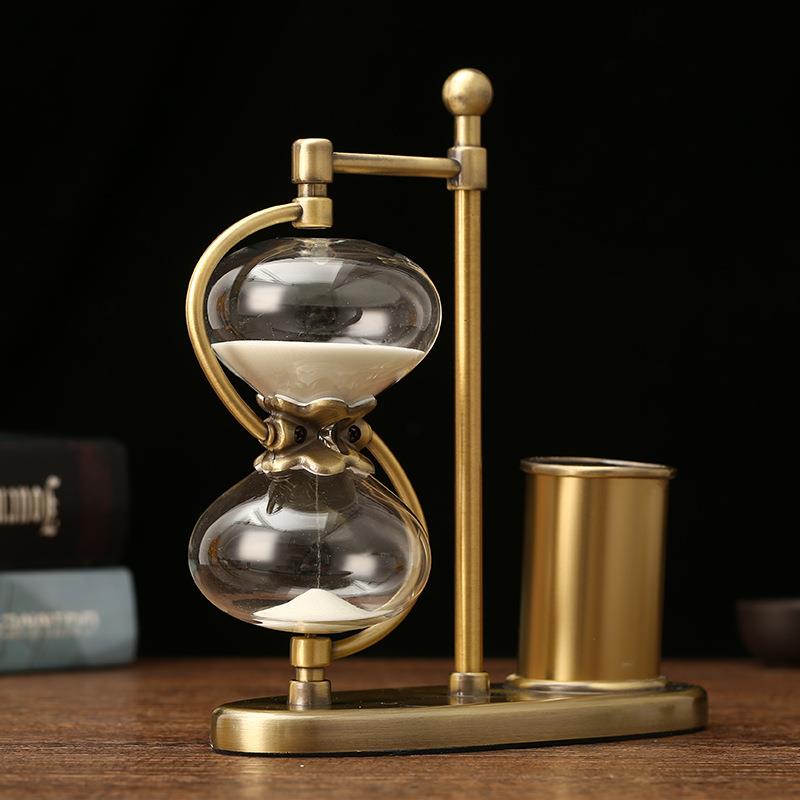 厂家直供简约复古倒计时学习办公时钟摆件沙漏计时器带笔筒锌合金