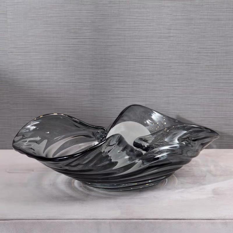 现代时尚简约轻奢样板房间吹制异形家用玻璃水果盘装饰摆件饰品