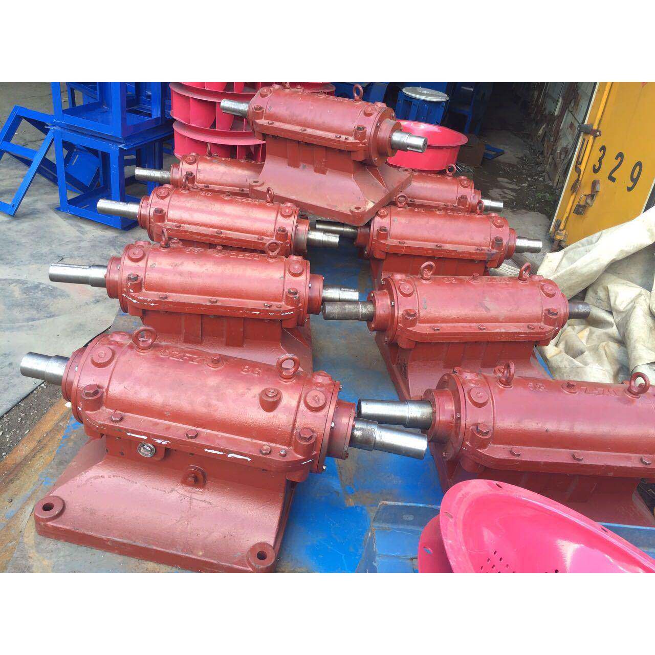 厂家直销h=250油冷轴承箱风机风机配件水冷轴座