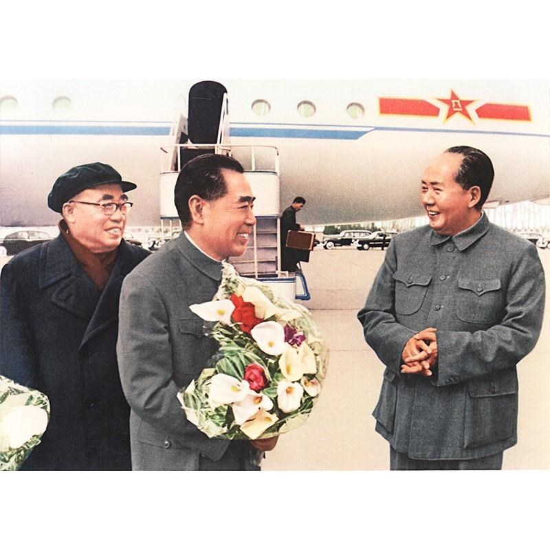 周总理朱德画像摆件客厅中堂挂像PP背胶挂画照片装饰画墙画