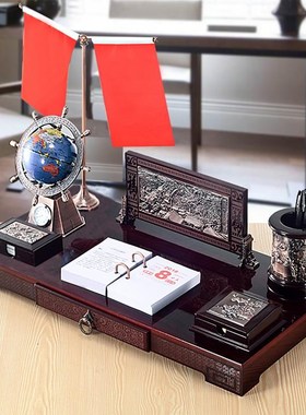 老板办公桌装饰品大班台摆件办公室创意商务用品桌面X笔筒高档文