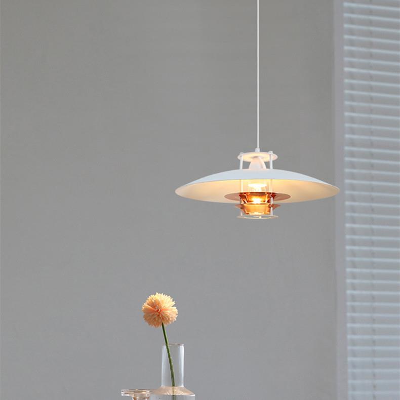 北欧餐厅吊灯丹麦设计师款飞碟创意艺术高端ph5原木色餐桌吧台灯