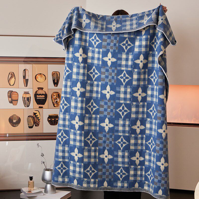 轻奢高级感~彷羊绒双q面提花毛毯加厚保暖沙发毯子抱枕办公室盖毯