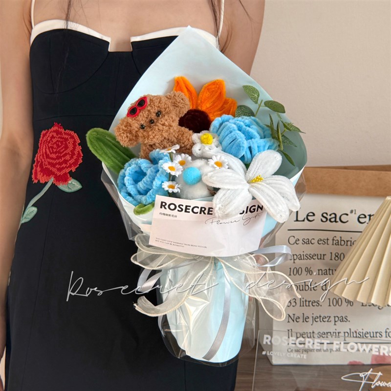 小狗花束成品扭扭k棒玫瑰向日葵毕业手捧花女孩生日表白礼物情人