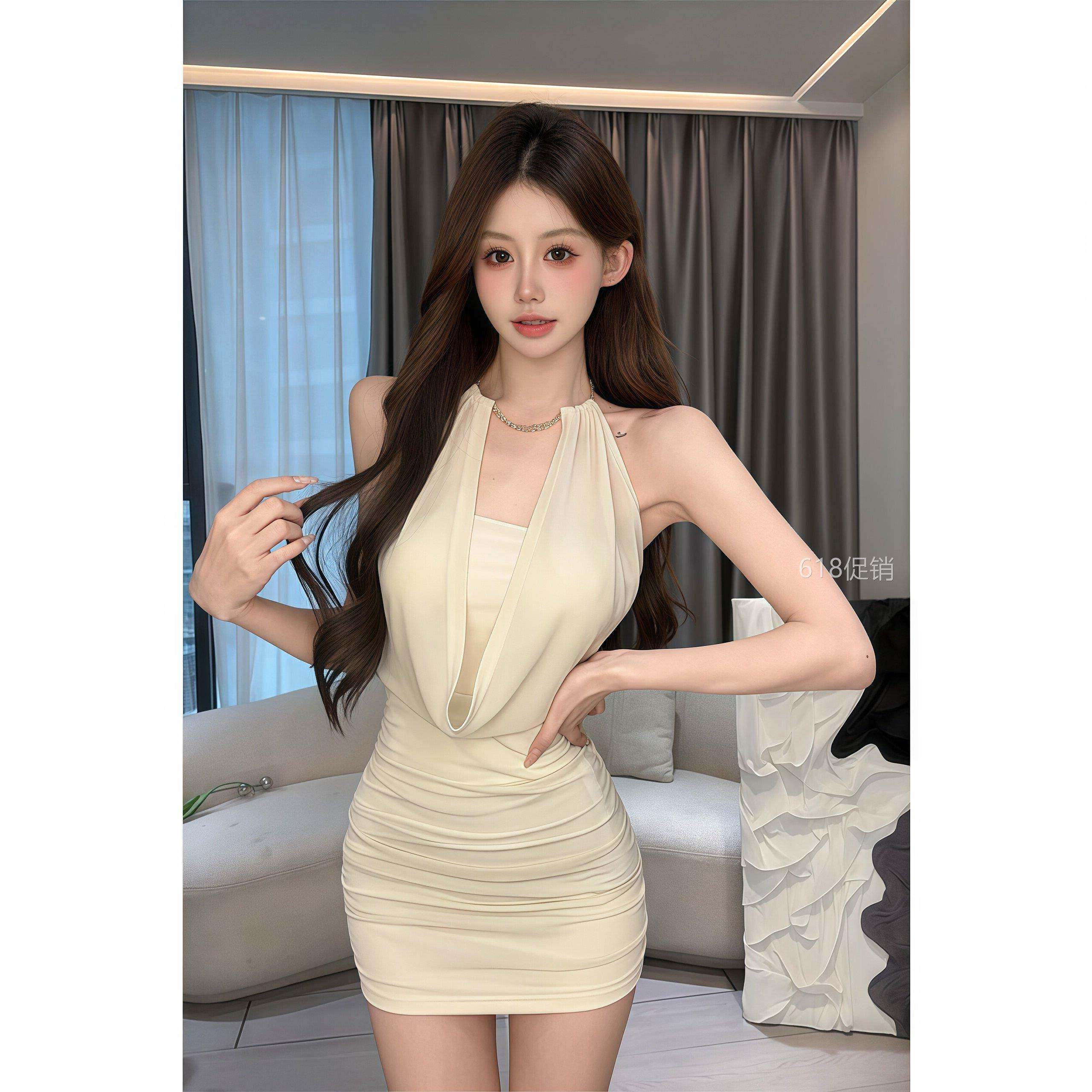 纯欲辣妹气质褶皱垂折领链条挂颈洋装女夏季新款收腰凸显身材短裙