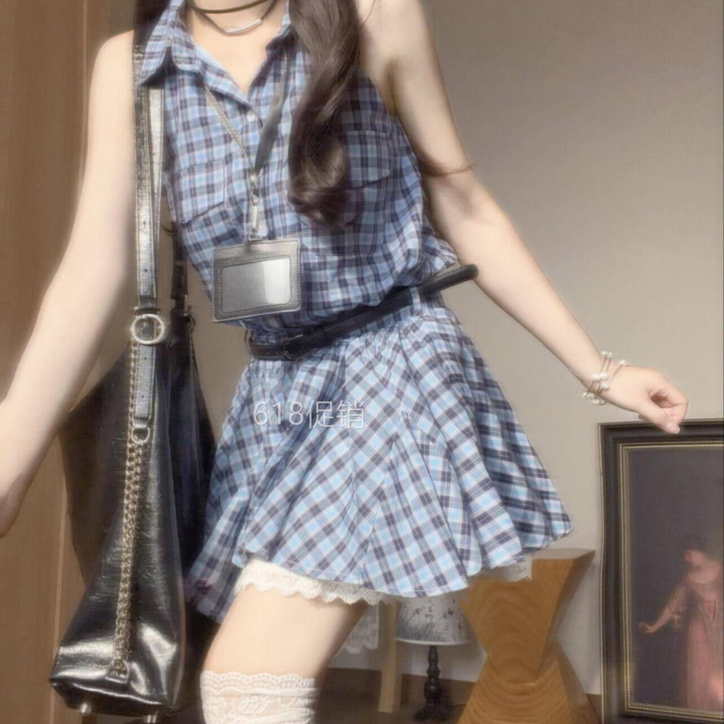 韩系甜辣学院风格纹挂脖无袖连衣裙女2026新款夏收腰显瘦纯欲短裙