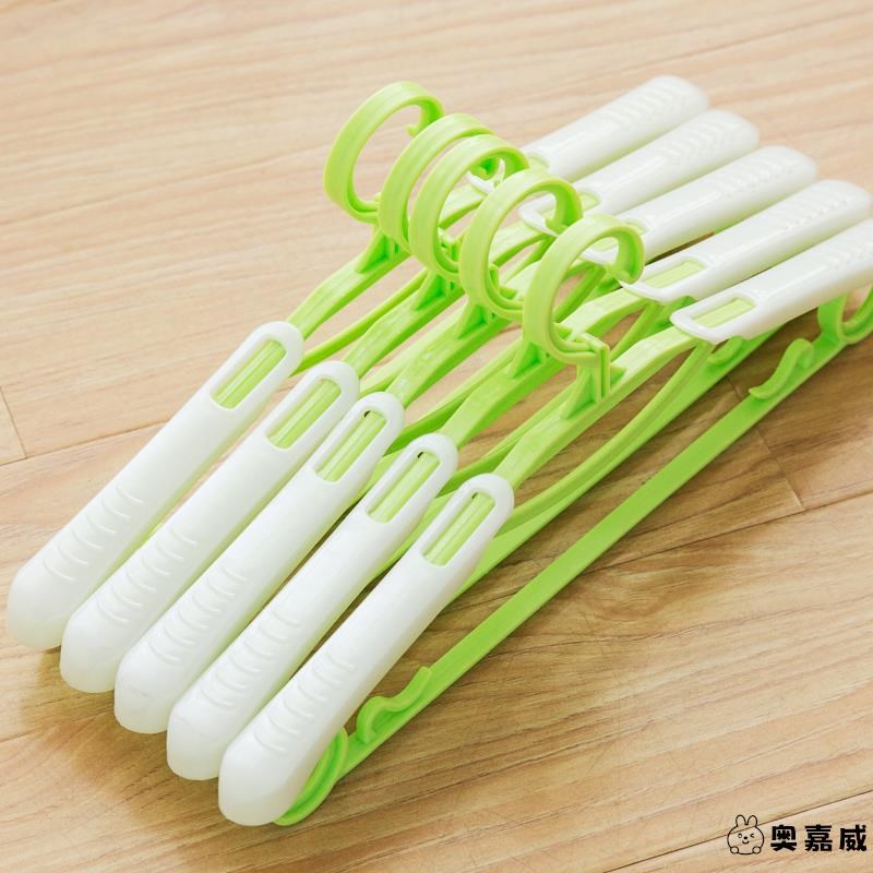 多功能轻奢宽肩晾衣架家用阳台可伸缩塑P料加厚防风防滑无痕