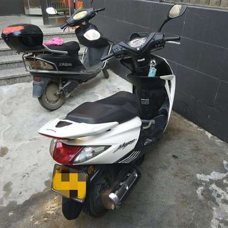 适用新大洲配件魔戟迪奥DIO后尾灯SDH125T-27-28-29-30魔战转向灯