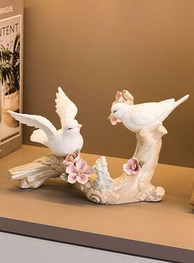 现代简约陶瓷小鸟摆件家居客厅酒柜软装饰品欧式房间桌面玄关摆件