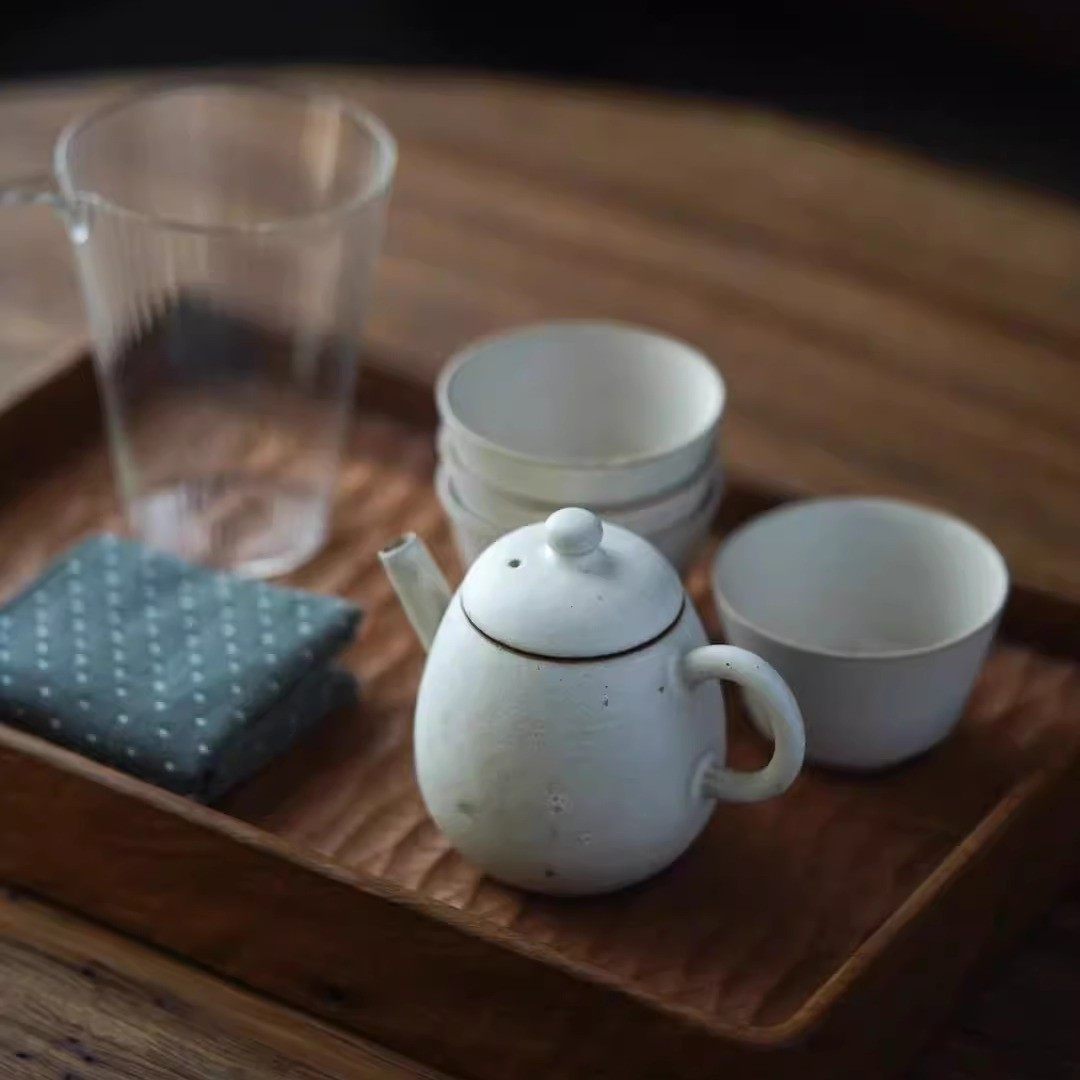 JUSTSHINE草木灰釉茶壶