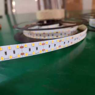 14W 8.2mm灯珠间距出光面大 15MM双排灯珠 240灯显指90led灯带