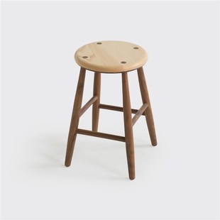 凳子实木餐凳日式 黑胡桃樱桃整z装 简约现代北欧包 饼干圆凳 山丁