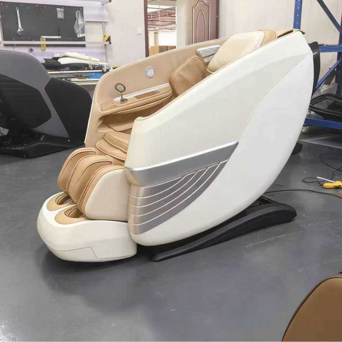 出口澳规按摩椅家用多功能太空舱LED灯滚轮揉捏按摩电动沙发椅