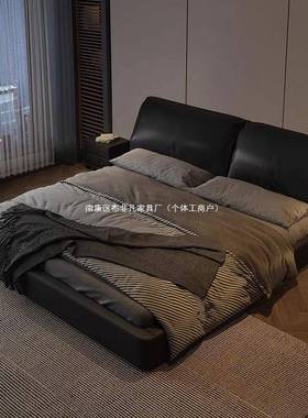 意式极简大象耳朵黑色真皮床落地款主卧卧室高端大气双人软包婚床