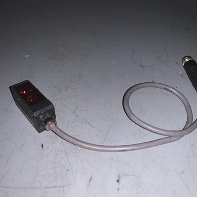 Baumer FHDK10P1101KS35  Czujnik fotoelektryczny