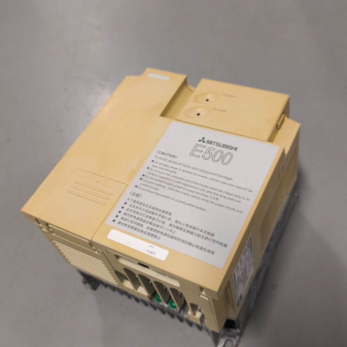 三菱E500变频器型号FRE5400.4KCHT0--议价商品