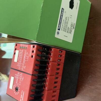 施耐德Telemecanique安全继电器XPSAT5110--议价商品