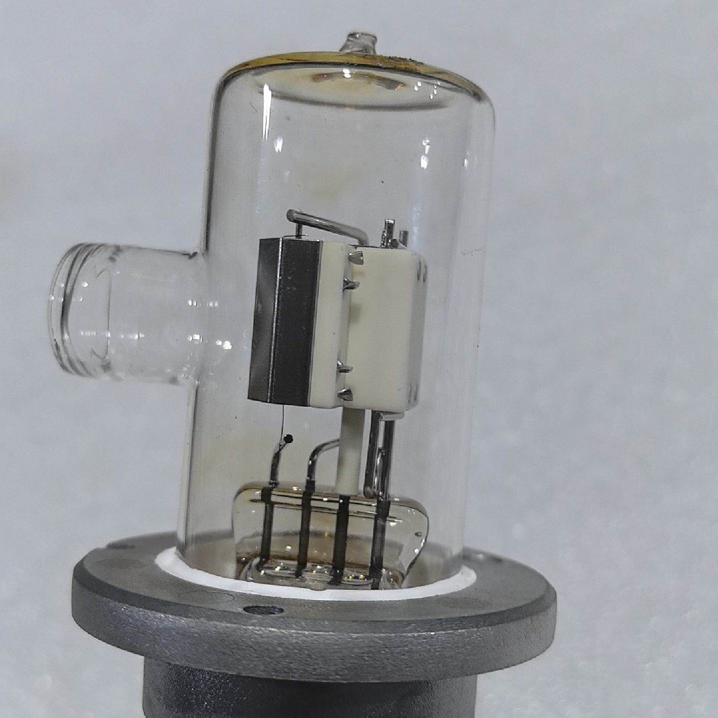 这是滨松(HAMAMATSU)L2D2 Lamp光源组件,是--议价商品
