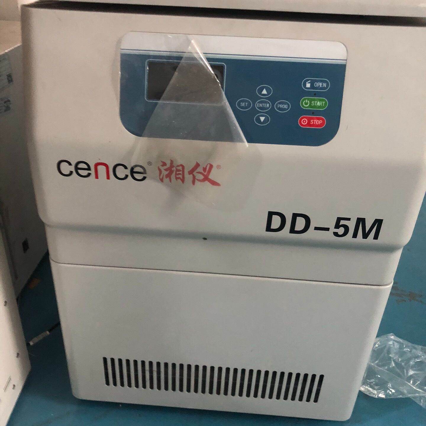 湘仪低速离心机，型号DD-5M，580g最大离心力，400—议价