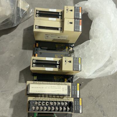 议价Plc Input Module Model C200hId217 Disassembled From Engi