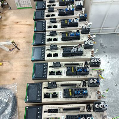 议价Dismling Hechuan Bus 400W Servo Motor With Brake SvX3eb0