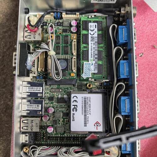 HJC嵌入式工控机SCC3126带CFast16GB