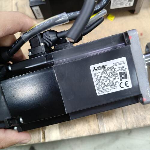 议价Mitsubishi J4 400W Servo Motor B Series Fiber Optic  To