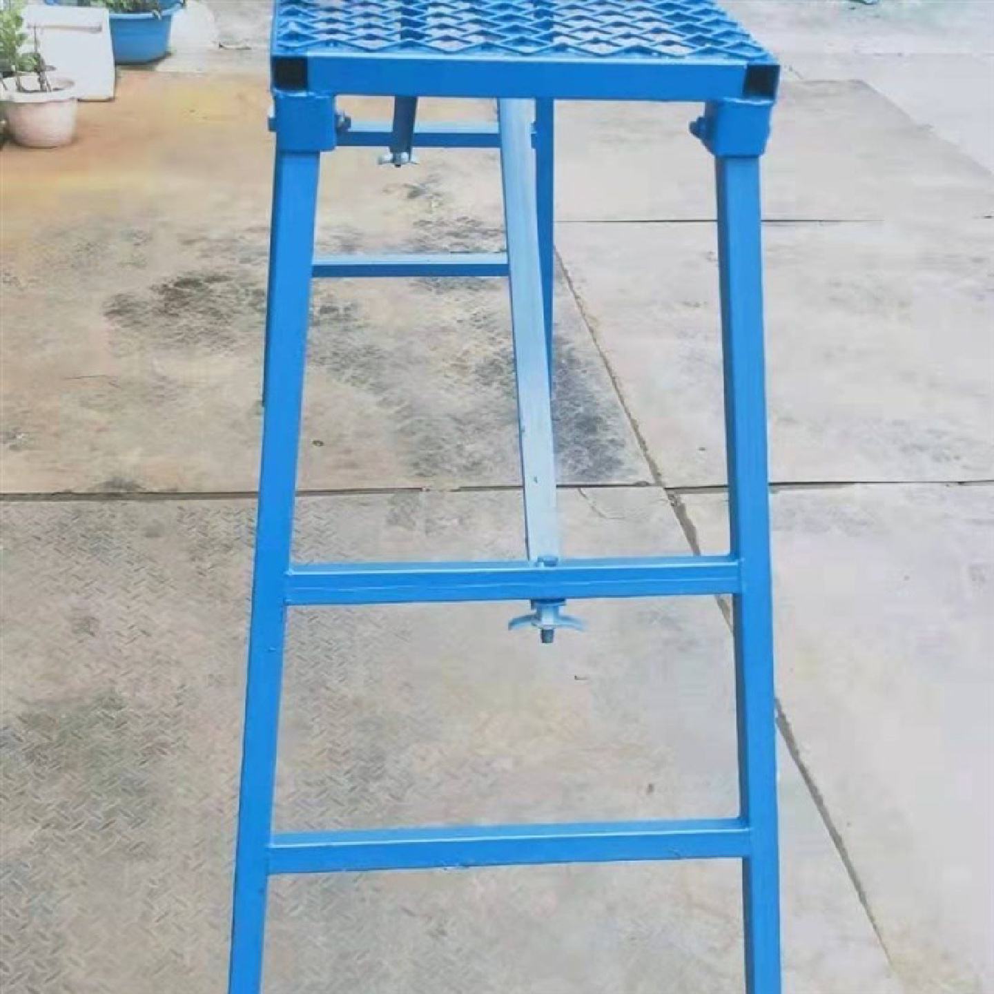 铝模施工凳工作凳加固方管稳得狠折叠马凳加厚特厚刮腻子