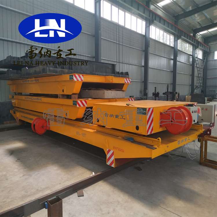 智能工业轨道电动摆渡车厂区牵引平板拖车电动四轮重型轨道搬运车