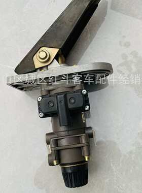 供应西沃客车电子刹车总泵K001974 21EC   703133353制动重卡