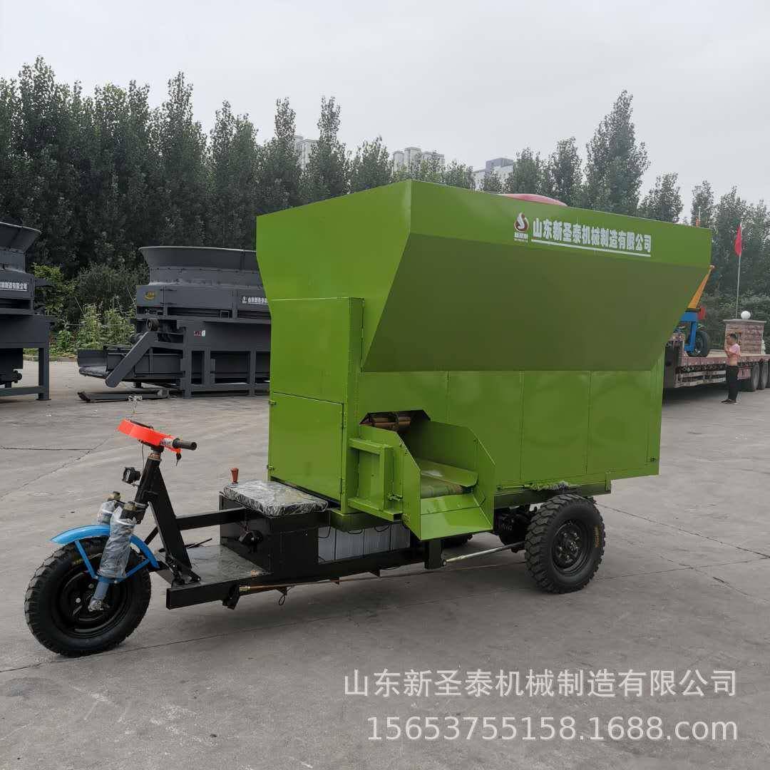 育肥猪舍喂料撒料车牛羊圈电动撒料车