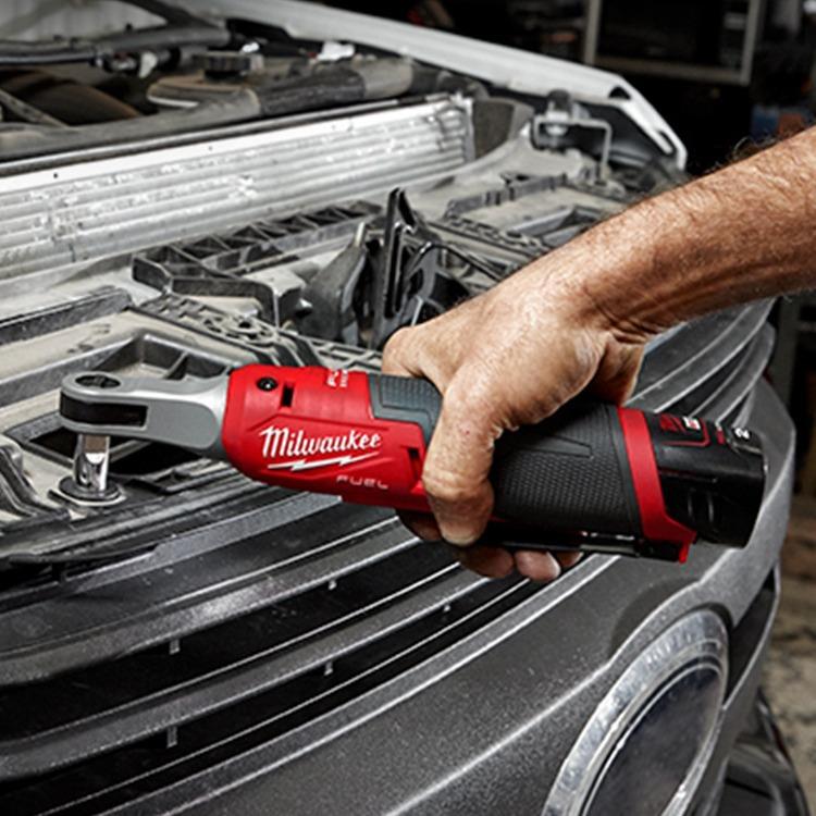 milwaukee美沃奇电动棘轮扳手90度直角向扳手充电汽修扳手FHIR14