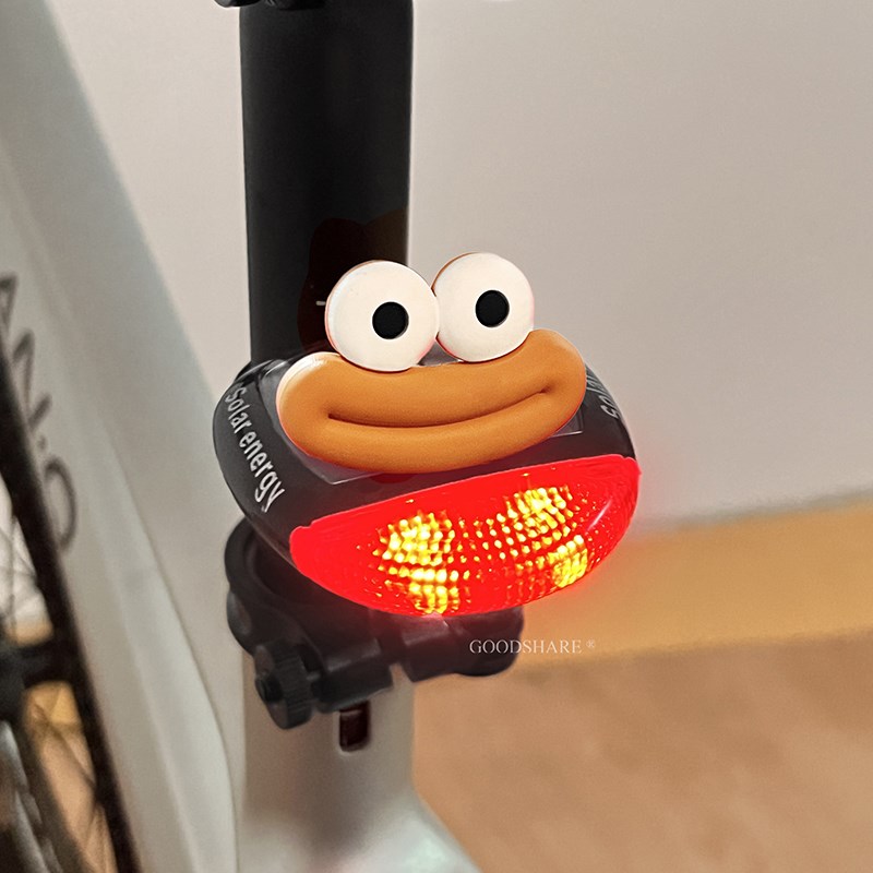 自行车尾灯太阳能夜骑警示灯可爱卡通F库洛米山地公路车充电车后