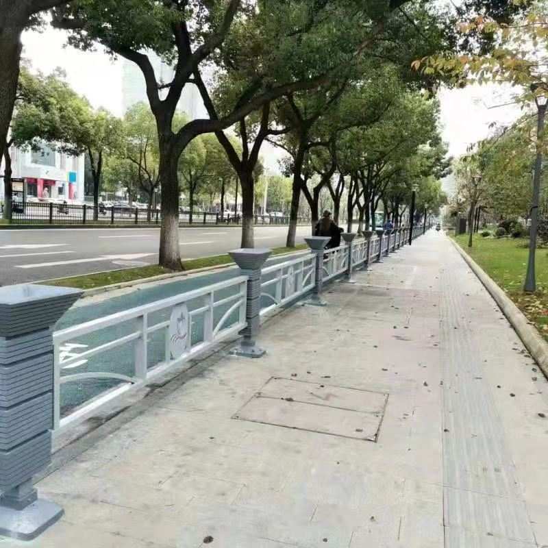 花箱立柱护栏人行道栏杆马路机非隔离栏绿化景观护栏交通道路围栏图片