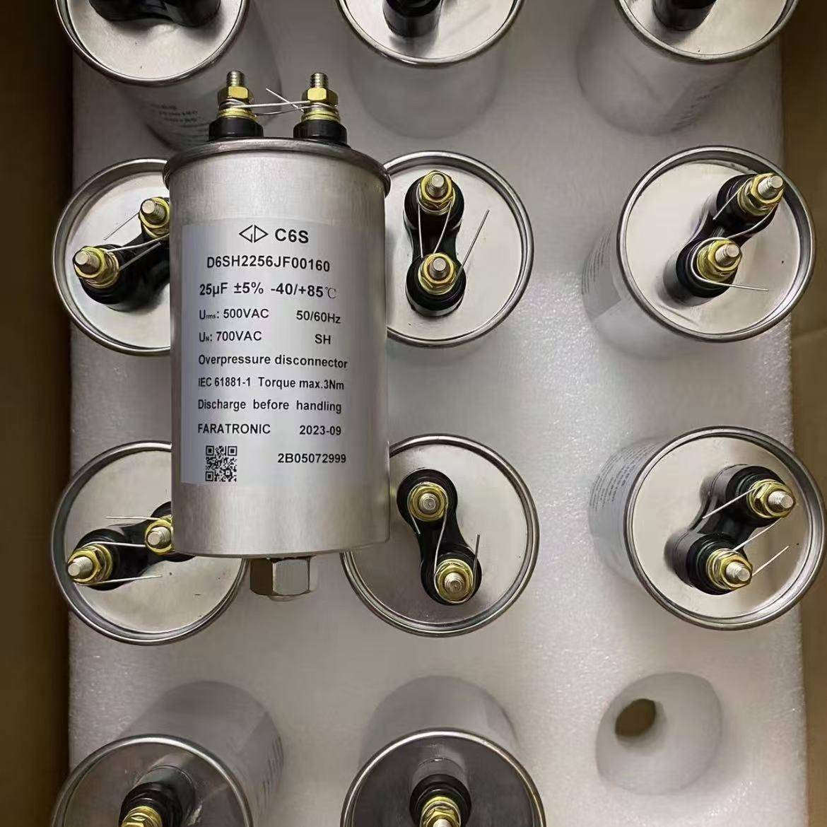 法拉 D3B3A407K202722 1000V 400UF 85*116mm 高压直流滤波电容