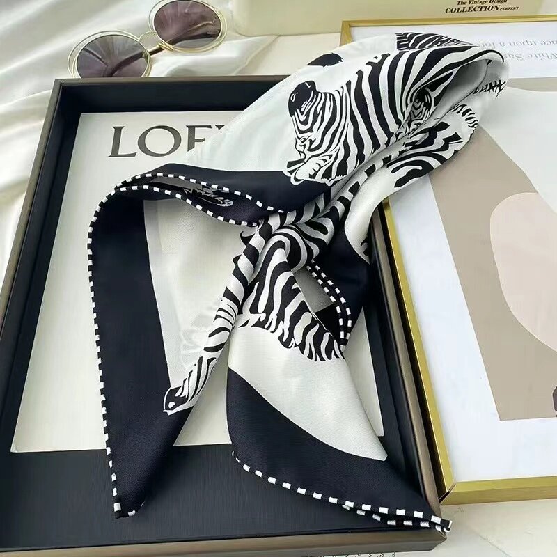 桑蚕丝羊毛【蓝白斑马】60丝毛方巾双面时尚女士气质丝巾K620