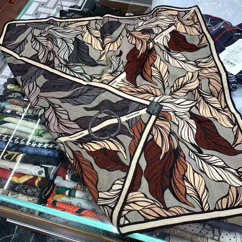 桑蚕丝羊毛【一叶知秋】60丝毛方巾双面异色高级感丝巾K640