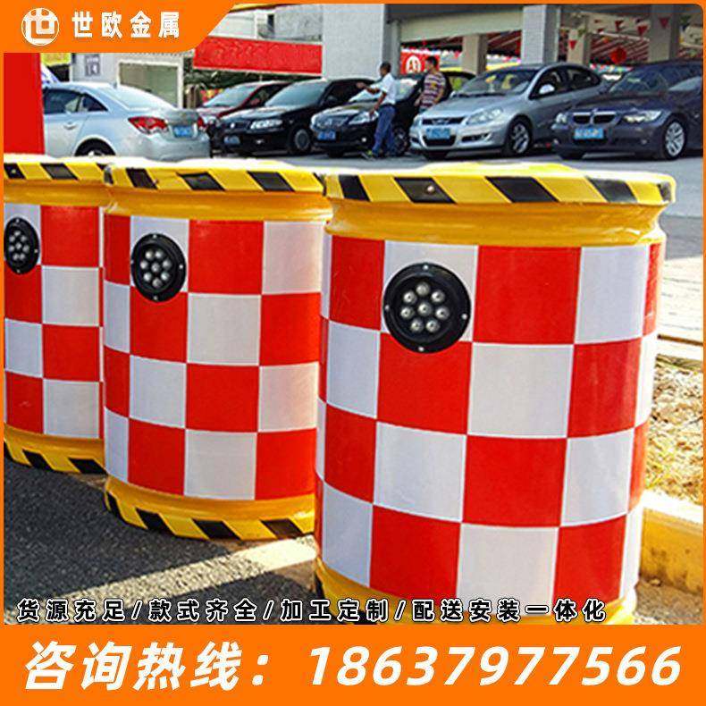 太阳能防撞桶滚塑圆型桶道路防撞施设交通安全隔离墩吹塑防撞桶