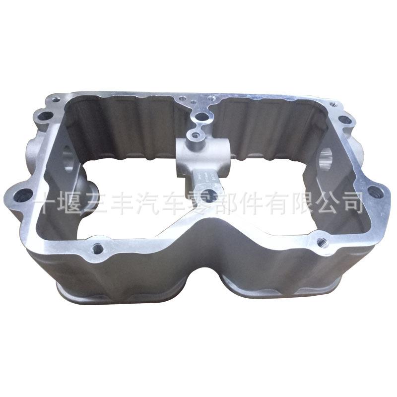 发动机NT855摇臂室盖子3044788山推机摇臂室盖