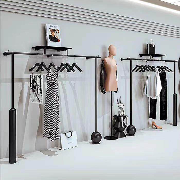 服装店展示架哑光黑色上墙侧挂衣架层板置物架男女装店货架陈列架