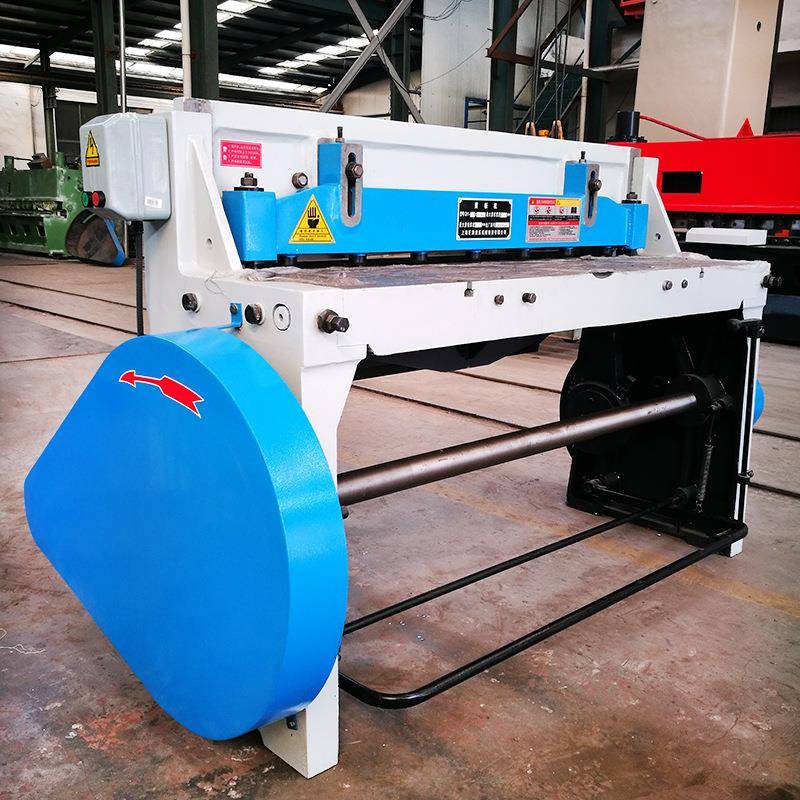 机械剪板机毫米厚度电动脚踏式剪板机床小型1.米电动剪板机折弯