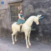 创意可爱骑马小女孩雕塑摆件售楼部样板间园林景观玻璃钢艺术摆设